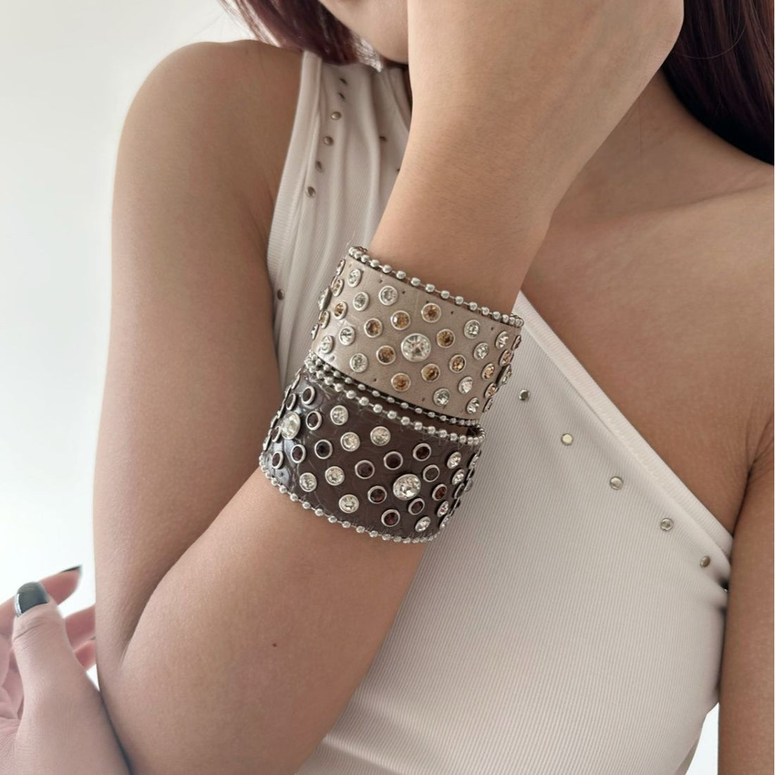Heavy-duty Wide-style Retro Western Leather Snap Bracelet